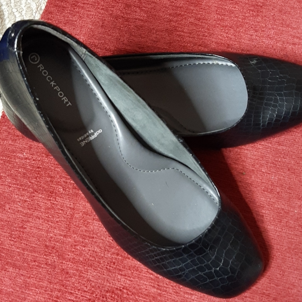 Rockport alligator leather shoes